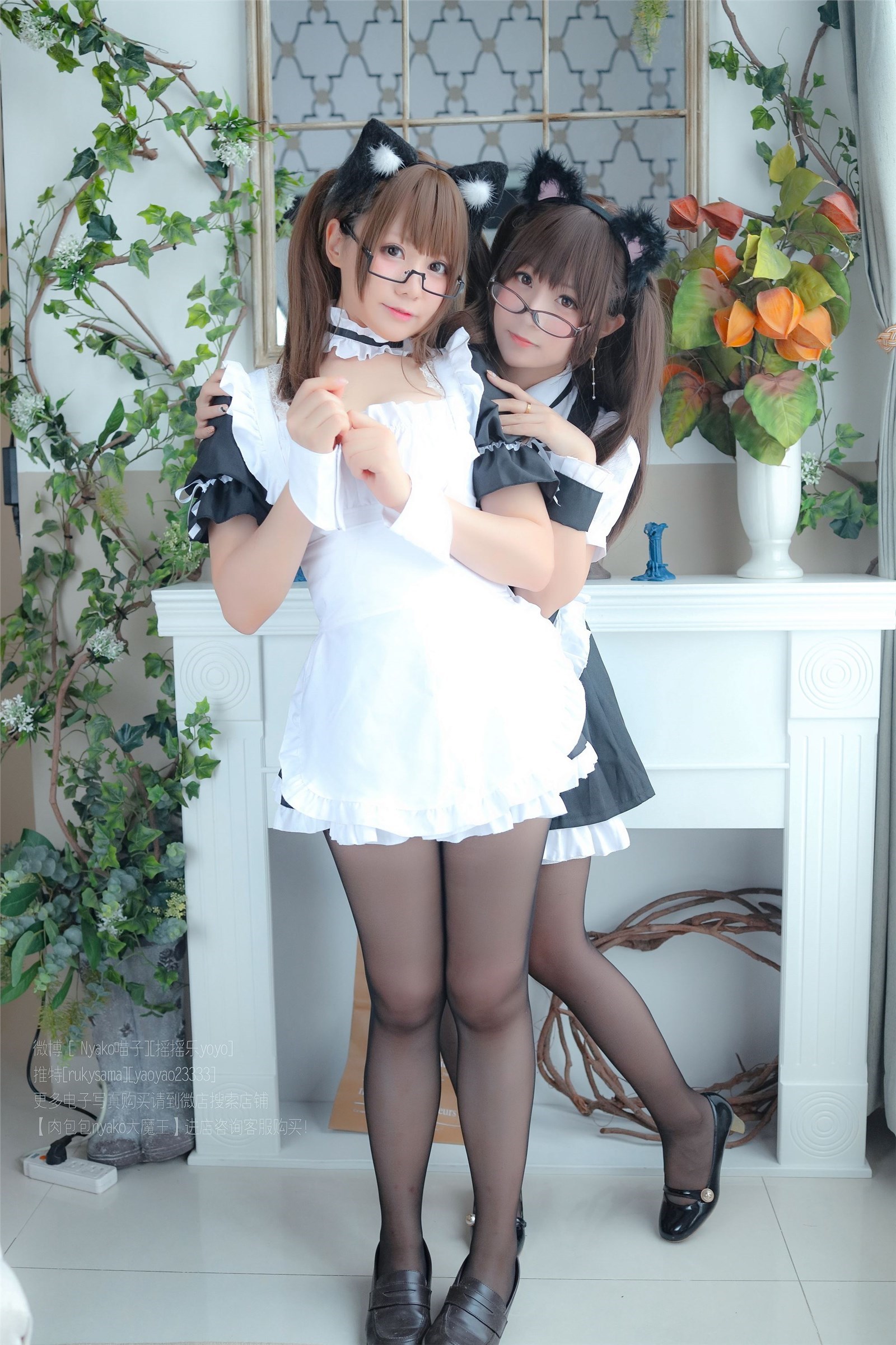 希望大家喜欢.今天分享的cosplay是来自摇摇乐yoyo 的喵子双人女仆.