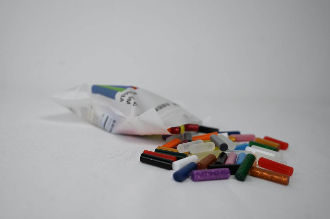 Wowstick锂电迷你热熔胶笔满足了我小时候的愿望