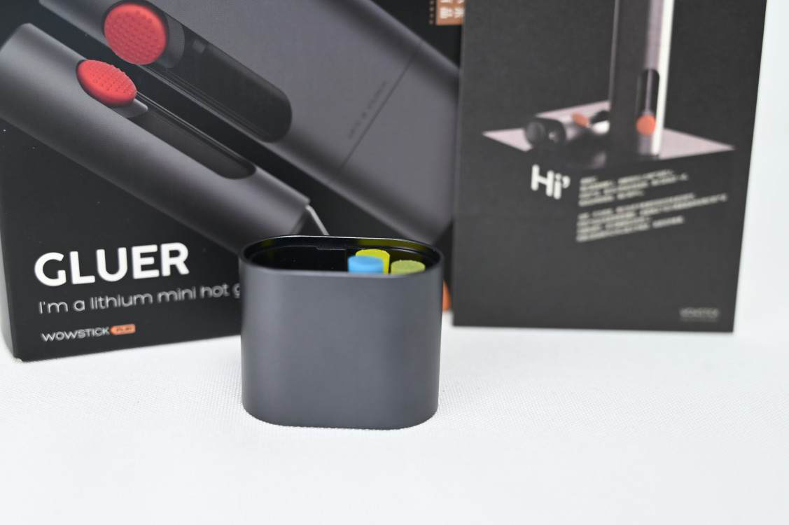 Wowstick锂电迷你热熔胶笔满足了我小时候的愿望