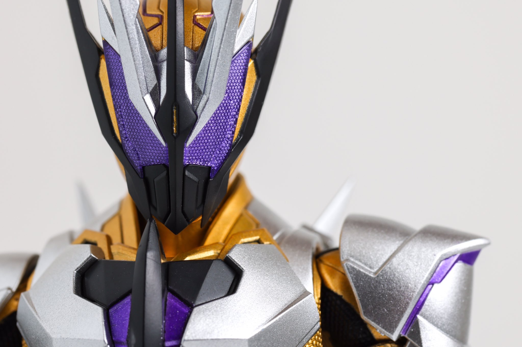 假面骑士01shf假面骑士千骑thouser实拍图