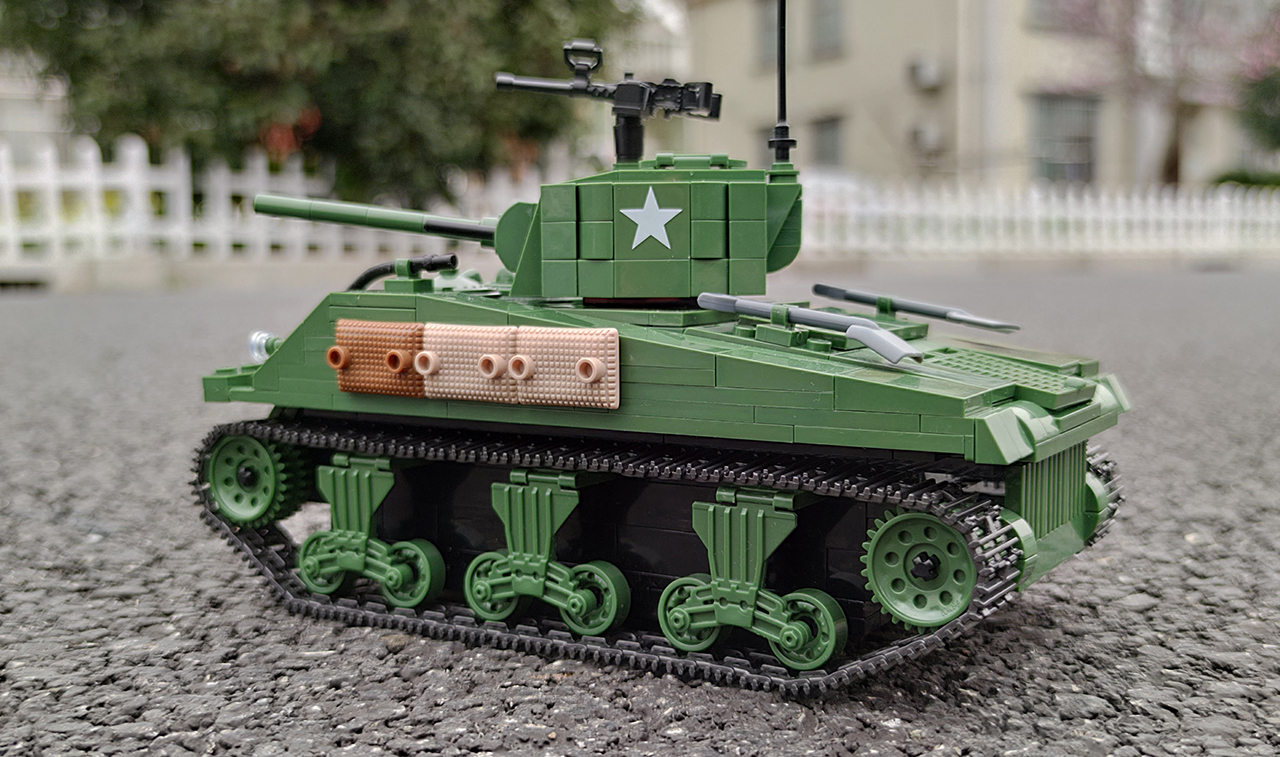 用积木搭建坦克中的明星全冠积木谢尔曼m1坦克评测