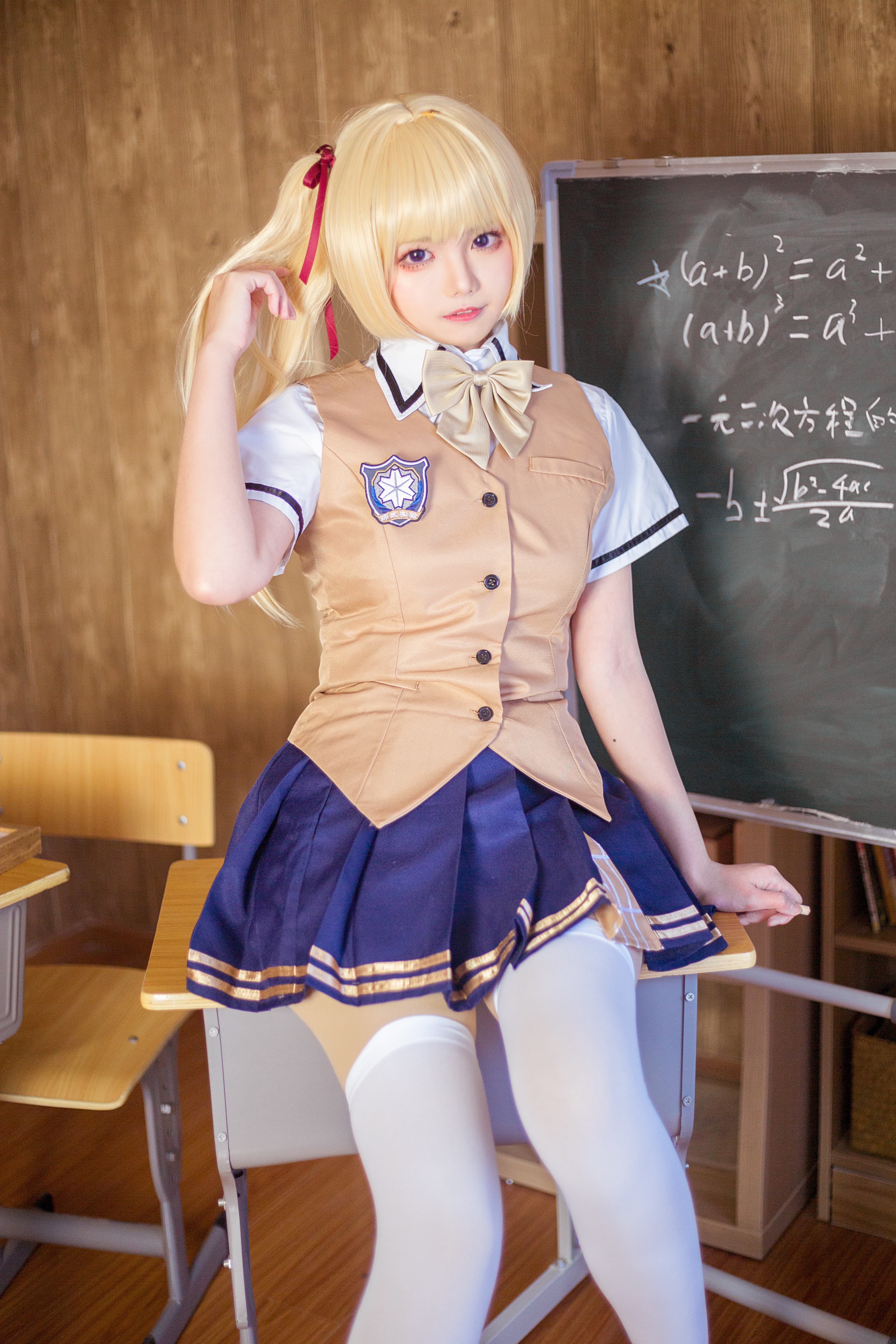 金发萌妹三色绘恋迟菓cos