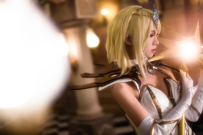 cos光辉女郎拉克丝终极皮肤光元素使