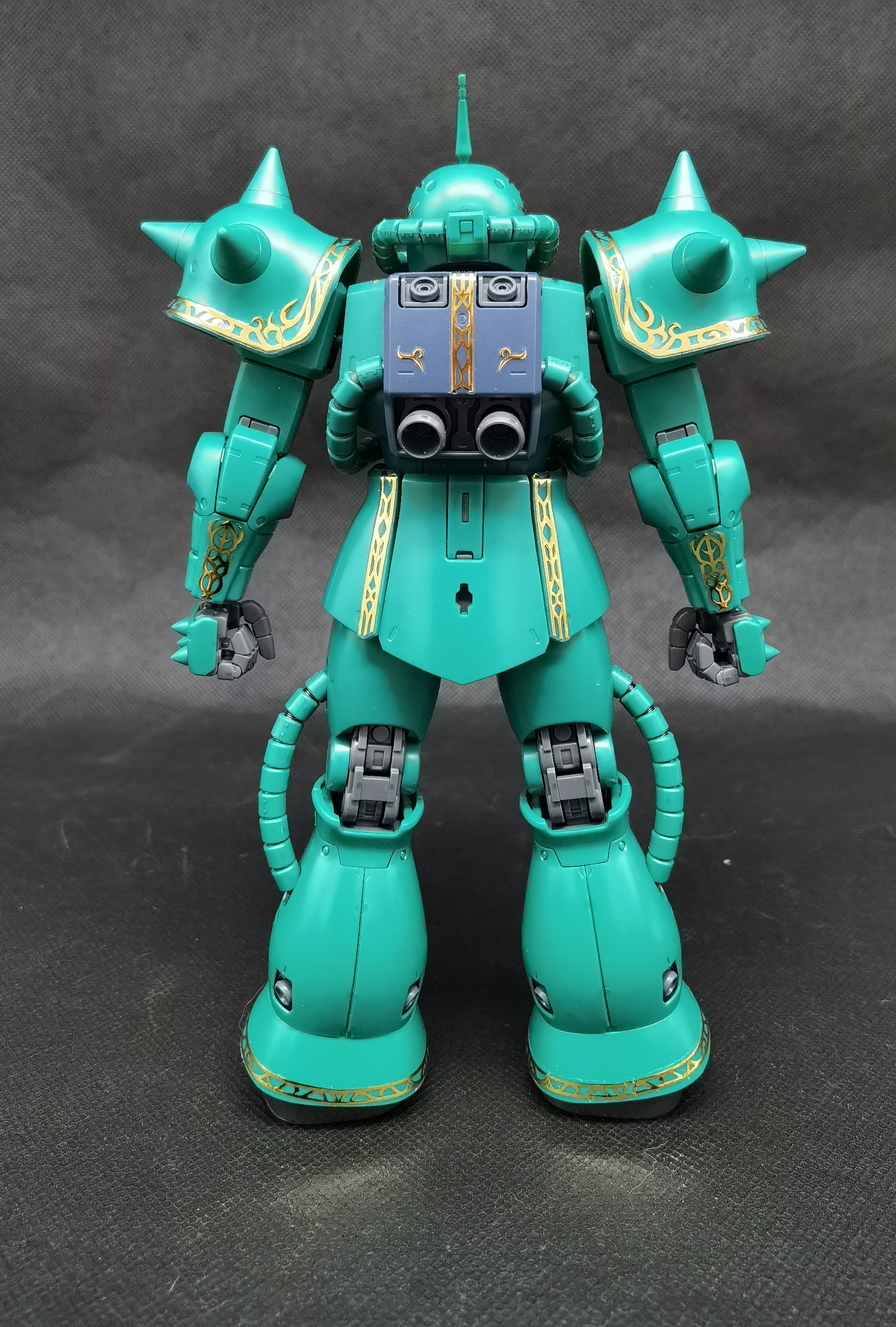 mg ms-06f 多兹鲁专用扎古