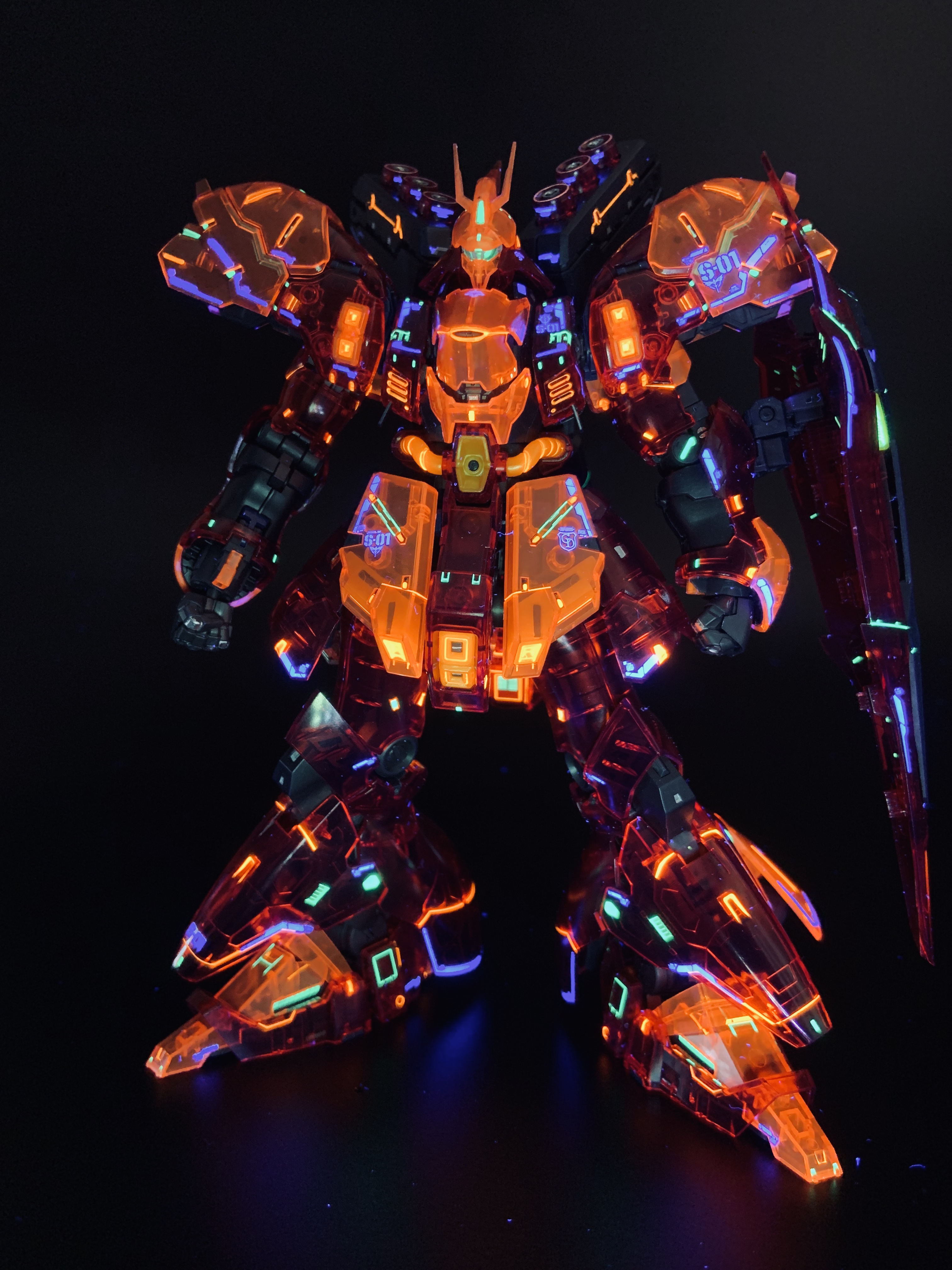 rg彩透沙扎比手涂荧光色