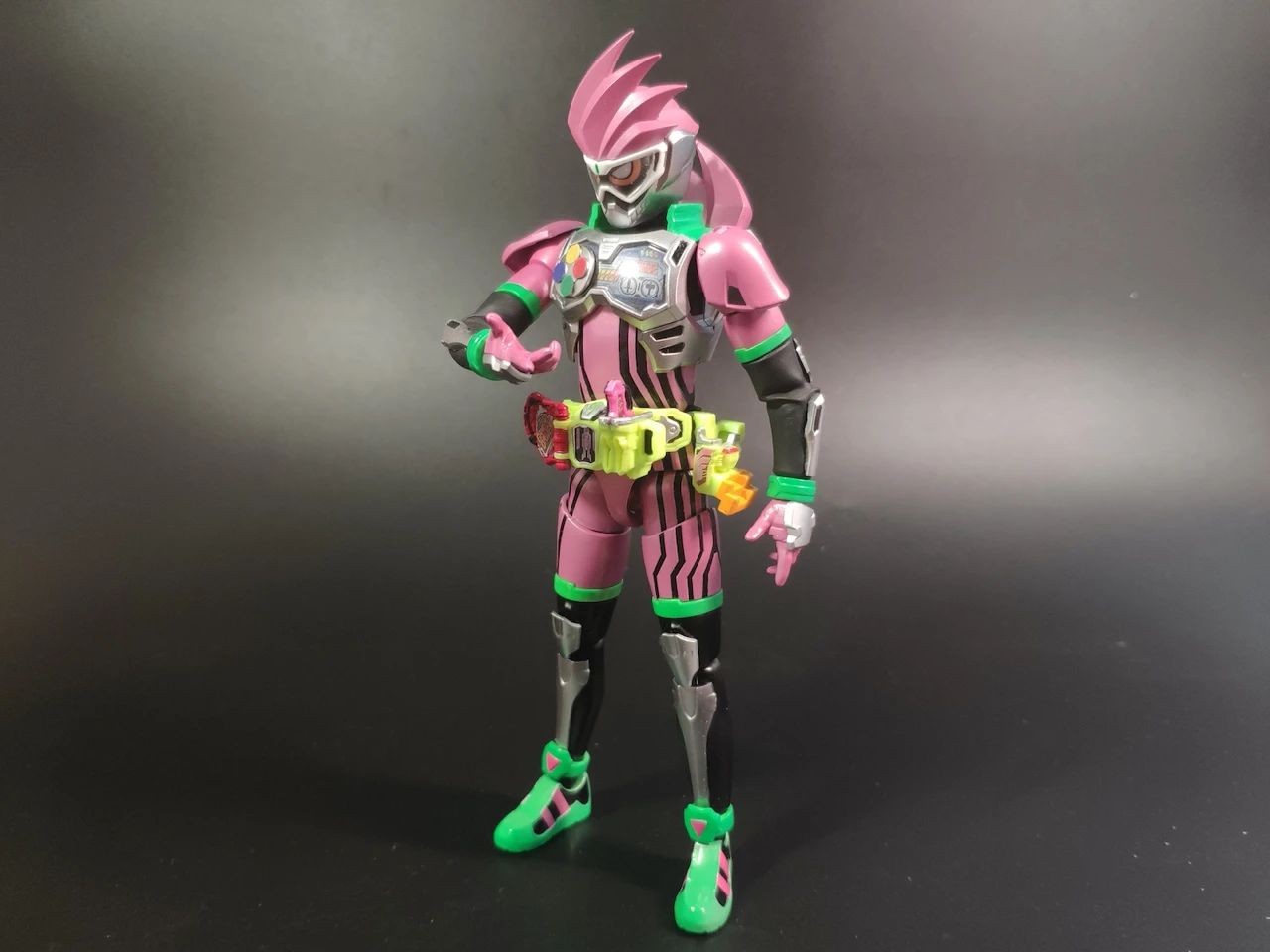 假面骑士exaidsd高达头