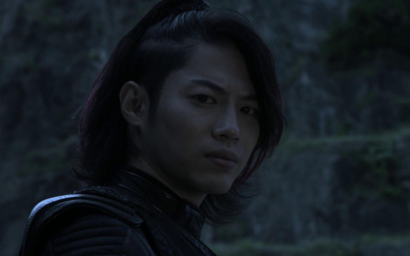 原本与《欧布奥特曼》的主角红凯出身于同一星球,同样是光之战士的伽