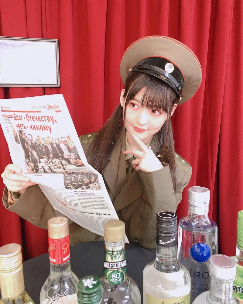 每周一堇穿制服的上坂堇