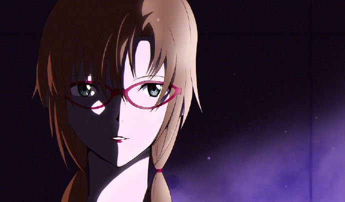 eva看到绫波丽的口红后大家也纷纷学涂口红