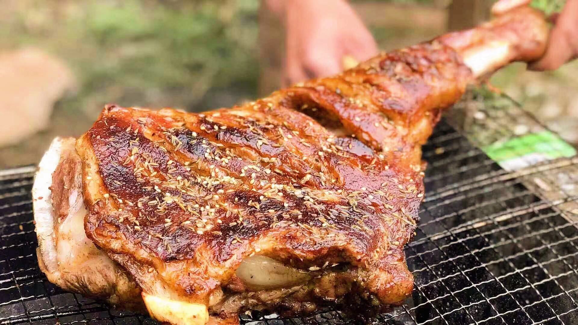 厨男王一刀:风味烤羊腿,最正确的吃法