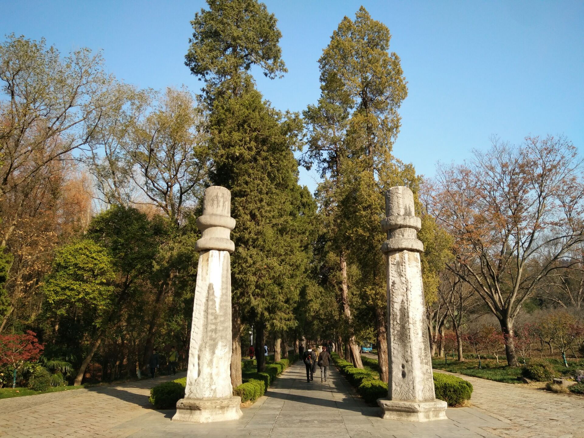 奔走在南京——钟山·明孝陵 - acfun弹幕视频网 - 认真你就输啦 (?ω