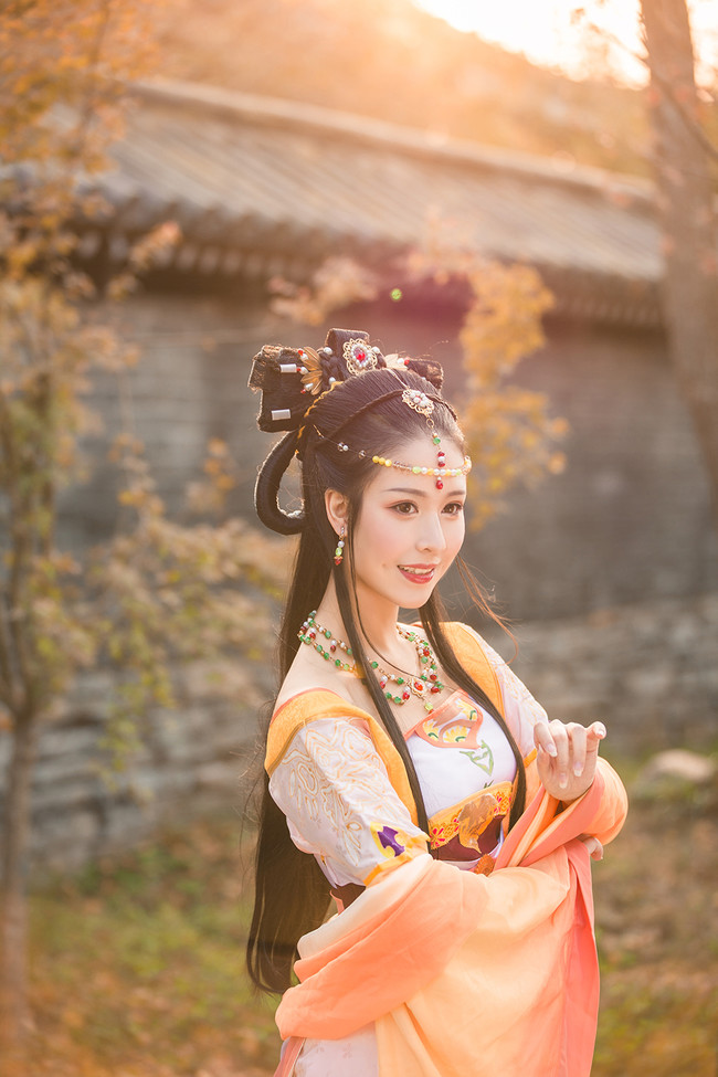 cos古剑奇谭二闻人羽
