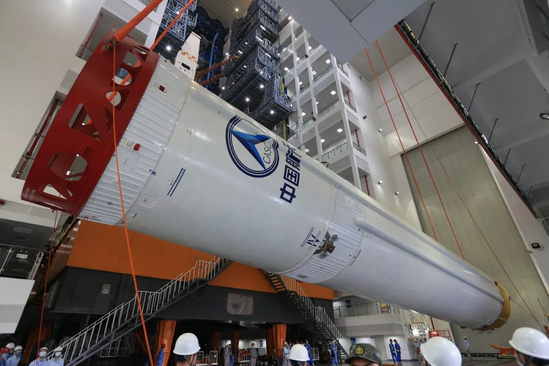 他们充分挖掘液氧煤油发动机大推力,氢氧发动机高比冲的优势,有效解决