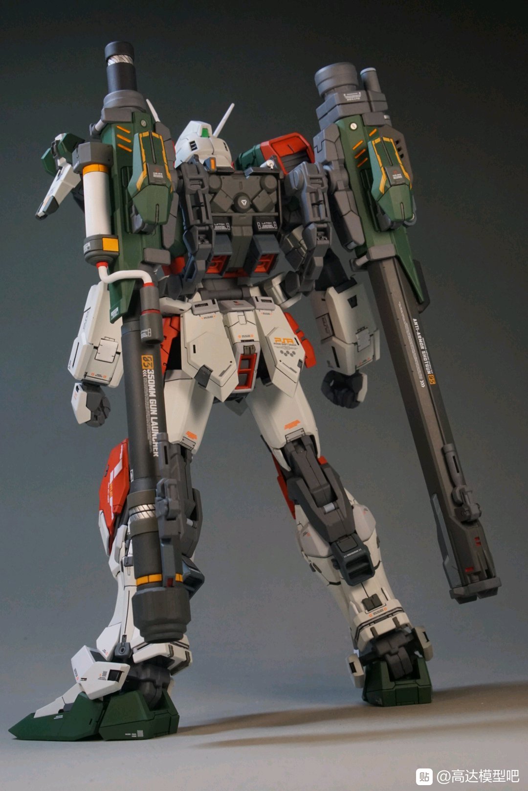 达人佳作toplessgk暴风高达