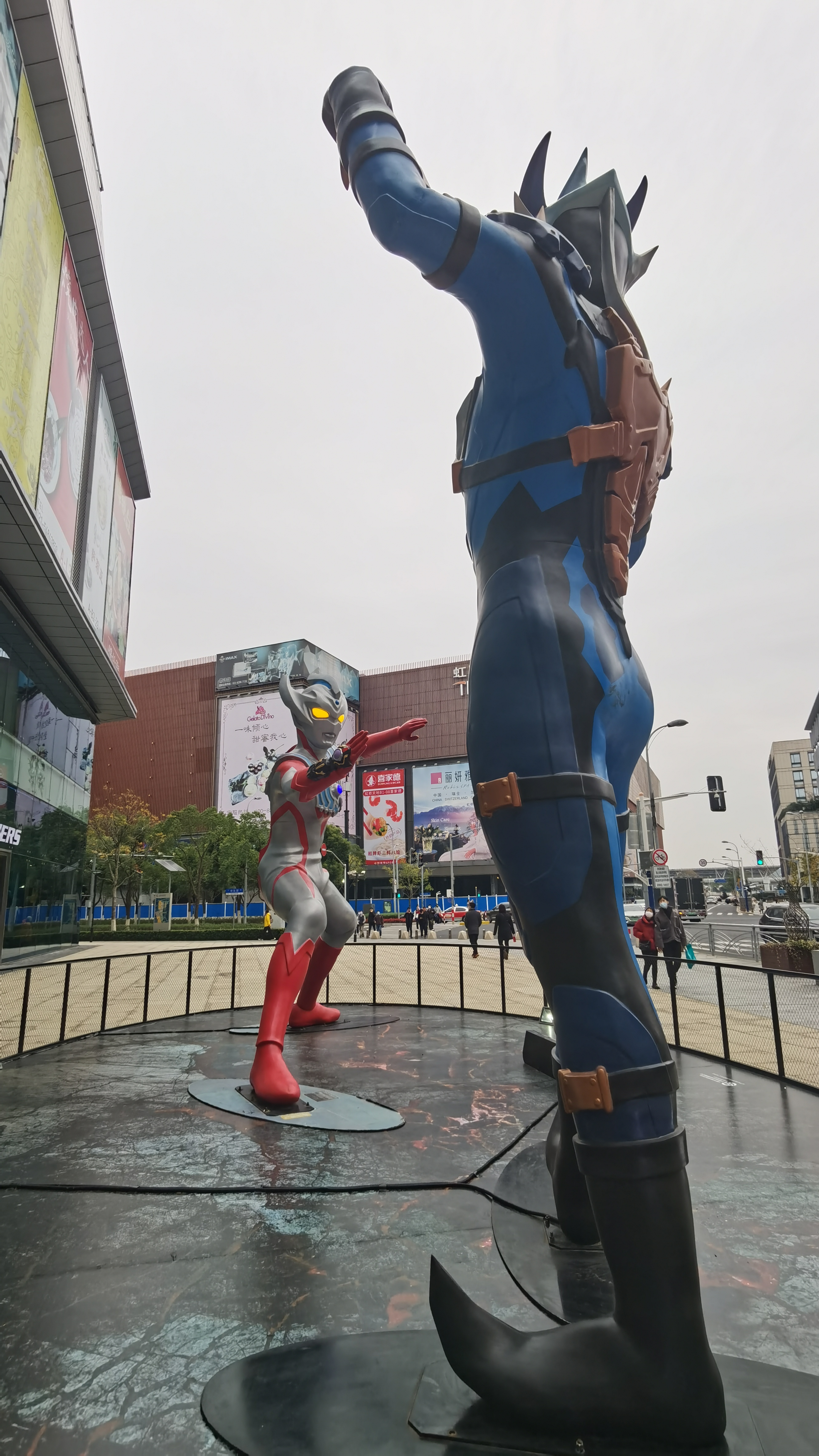 英雄魂展龙湖虹桥天街之奥特曼