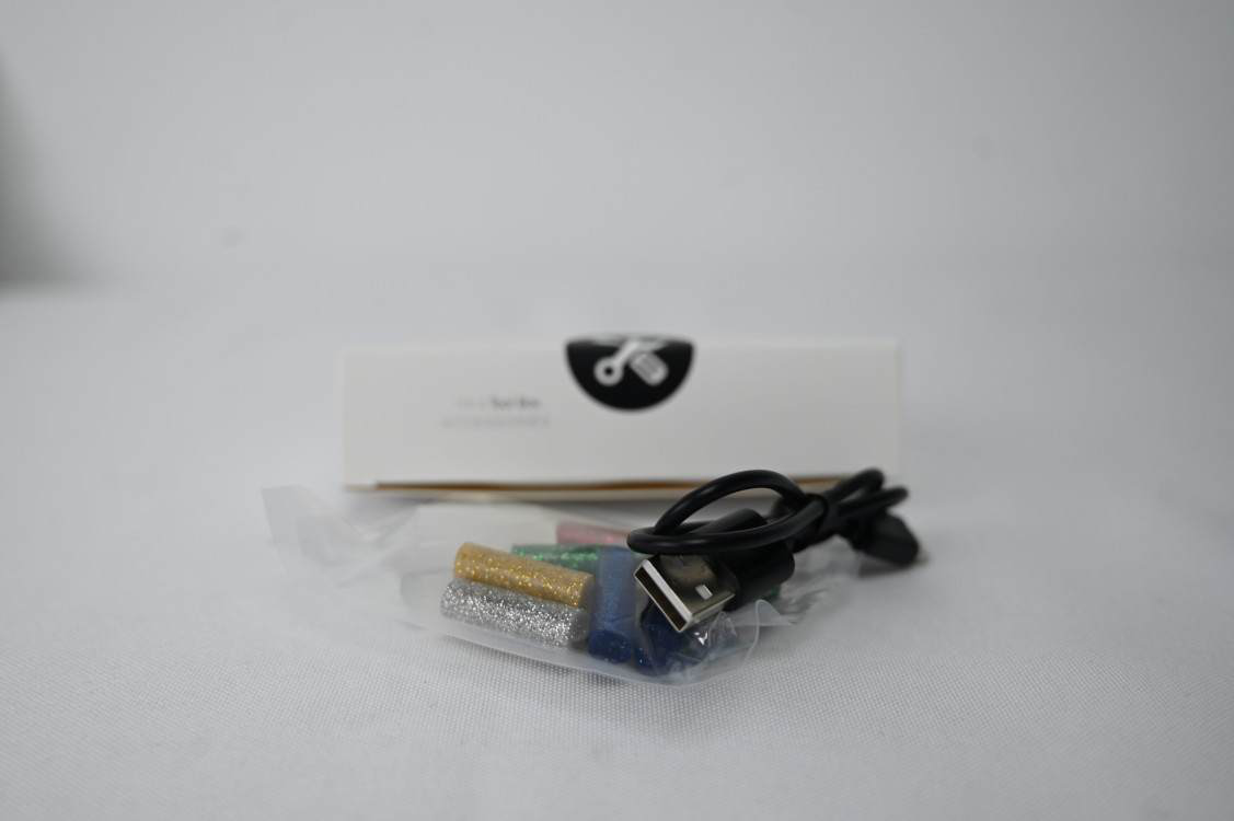 Wowstick锂电迷你热熔胶笔满足了我小时候的愿望