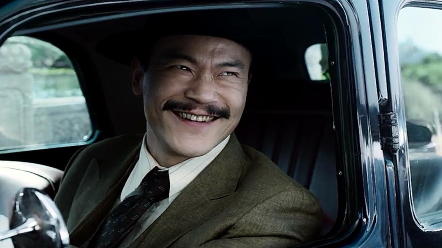 邪不压正: 朱潜龙赶到公园, 老蓝却放走李天然, 笑容瞬间消失