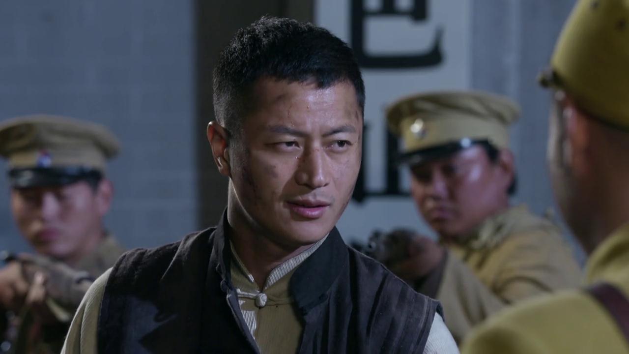 游击英雄: 李昌鹏闯军营中埋伏, 以死相逼命战友撤退, 被鬼子活捉