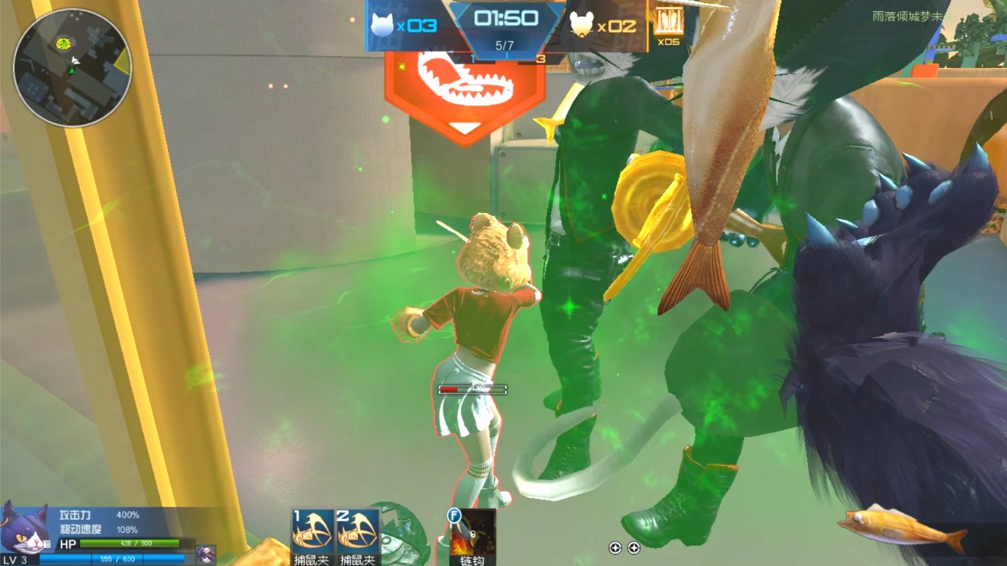 逆战猫鼠大战: 三只猫一起包围小老鼠, 这小老鼠很绝望!