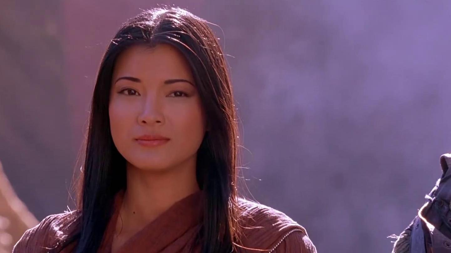 蝎子王: 在原始部落里, 男人狠起来还真没女人什么事, 打就完事了