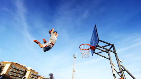 点燃你的篮球火:史上最帅花式灌篮