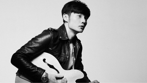 李荣浩《戒烟》好听吗?边抽烟边听歌是一种怎样的感受?