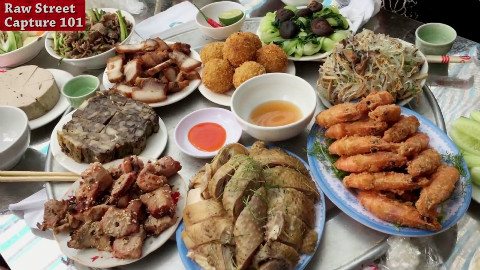 越南农村的喜宴酒席,这菜都不错啊,上得了台面! @不霸蛮咯