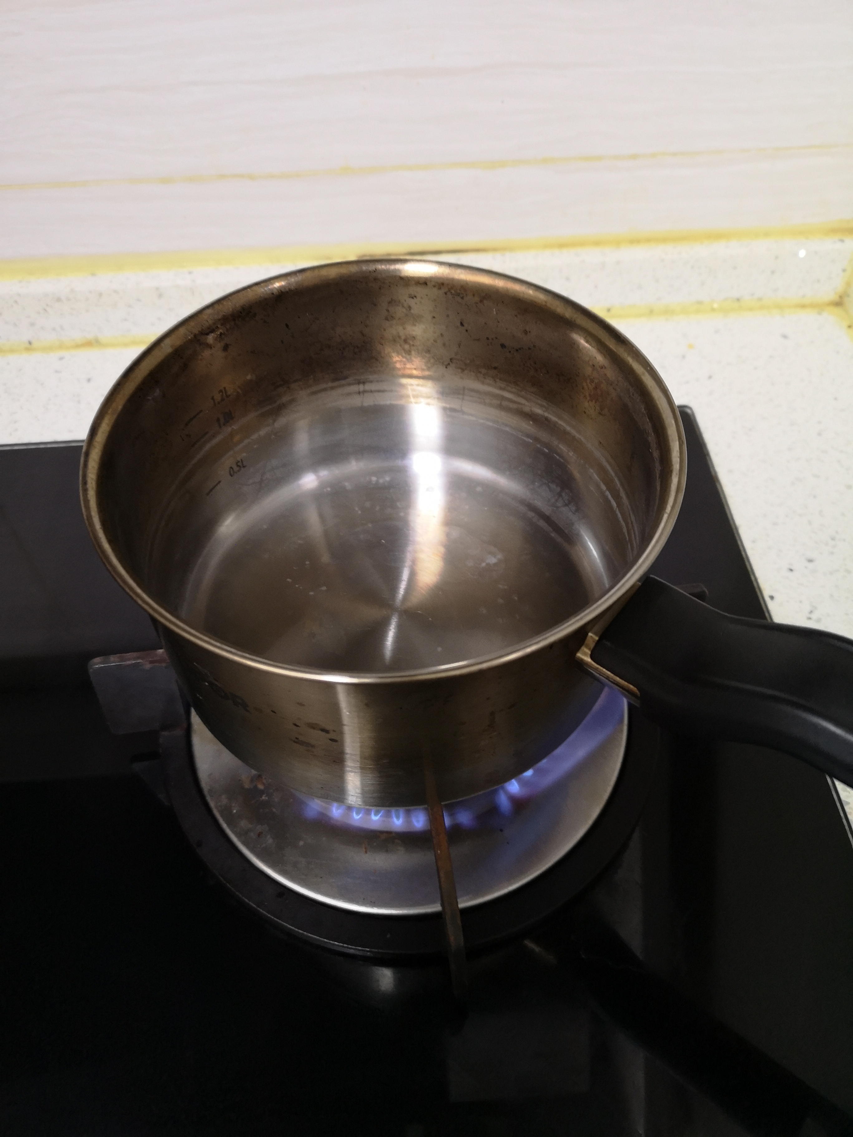 【宽油料理祭】油酥花生米,首先我们