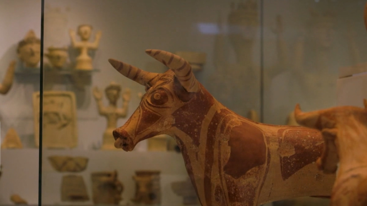 克里特岛的公牛不仅是传说也是其艺术表现的重点