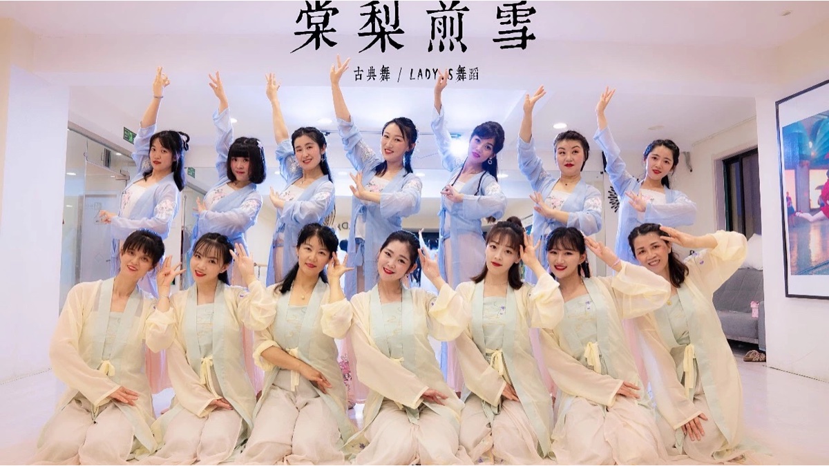 雪宝宝幼儿舞蹈视频