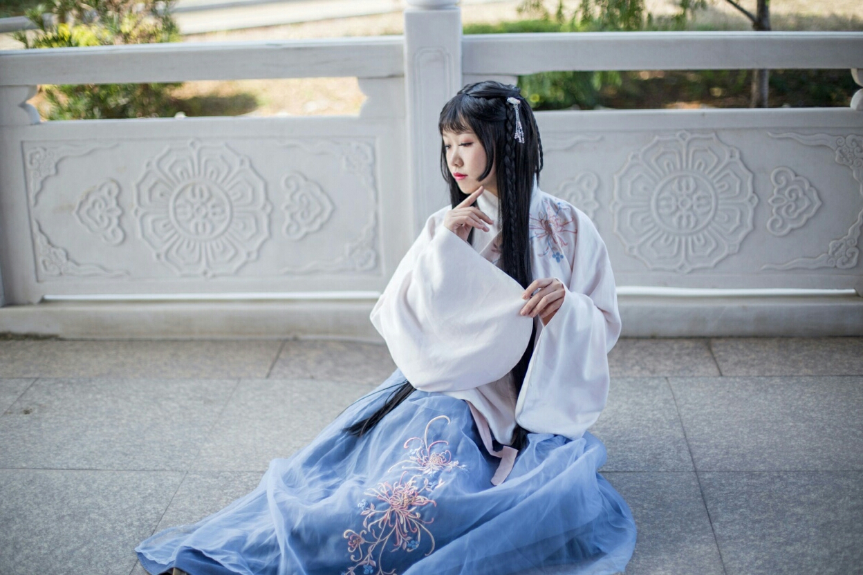 七七jk娘的汉服写真正片