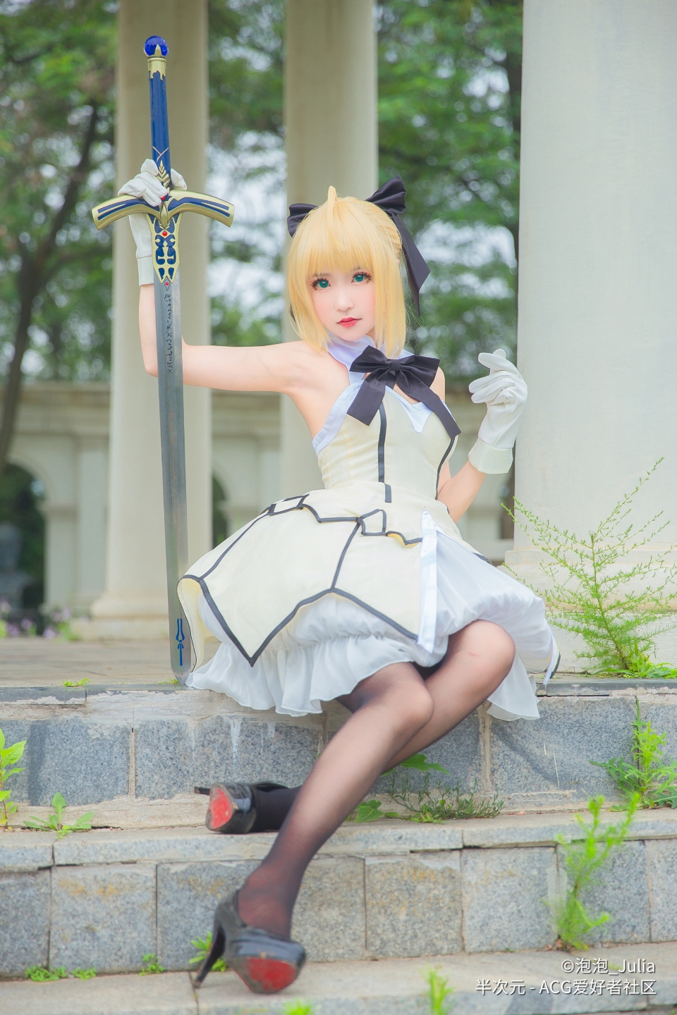 cos吾王阿尔托莉雅潘德拉贡为你拔剑而战为你收起翅膀