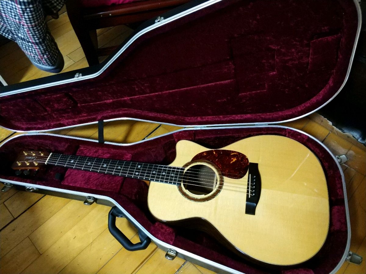 瓜皮兔的95新吉他 lakewood m32cp