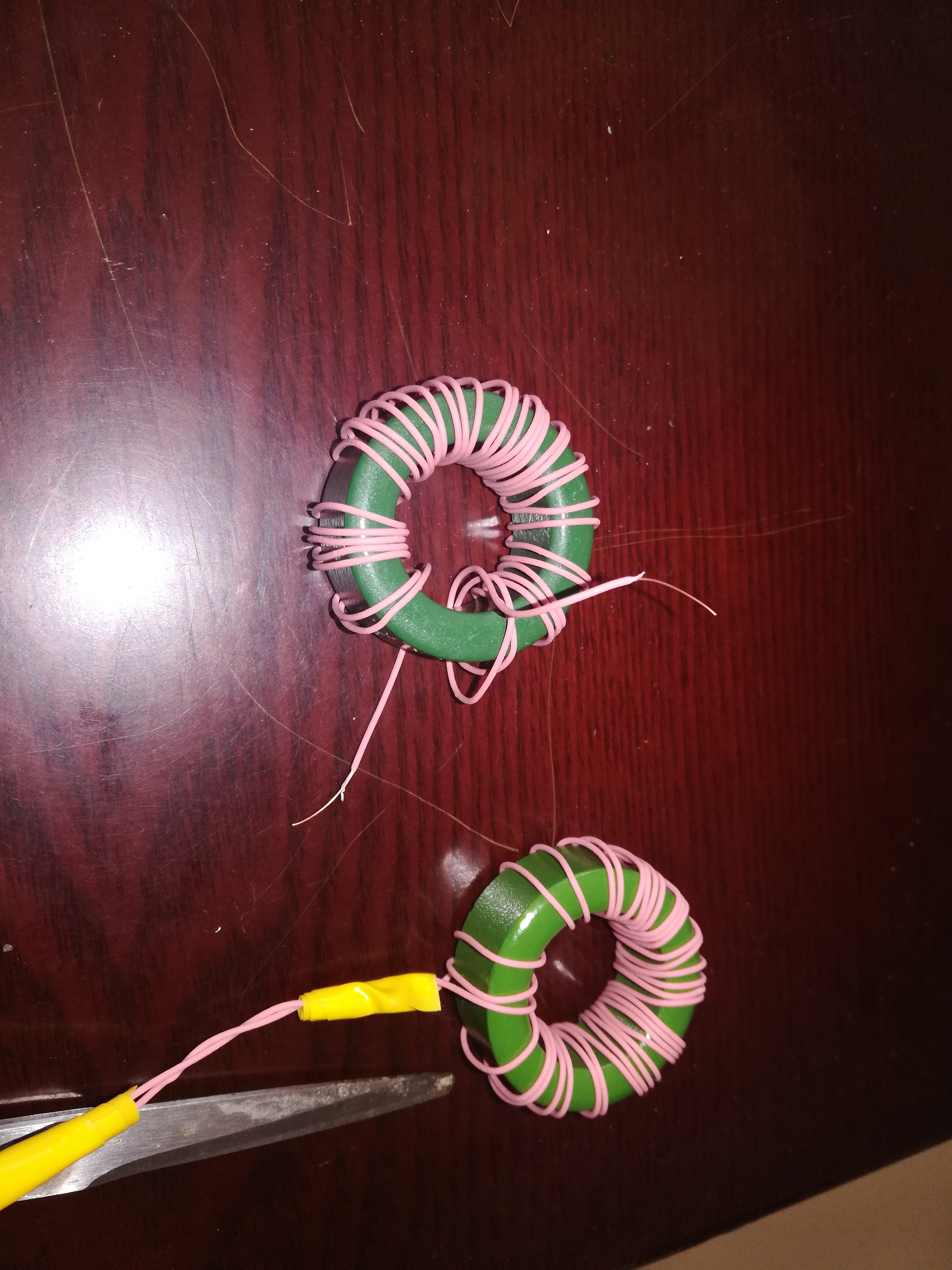 论双谐振特斯拉线圈反馈磁环的绕制