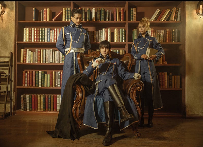 周师[/cp]化妆:@化妆师宋佳摄影:@歪歪不太正,@allen丁伦马斯·休斯cn