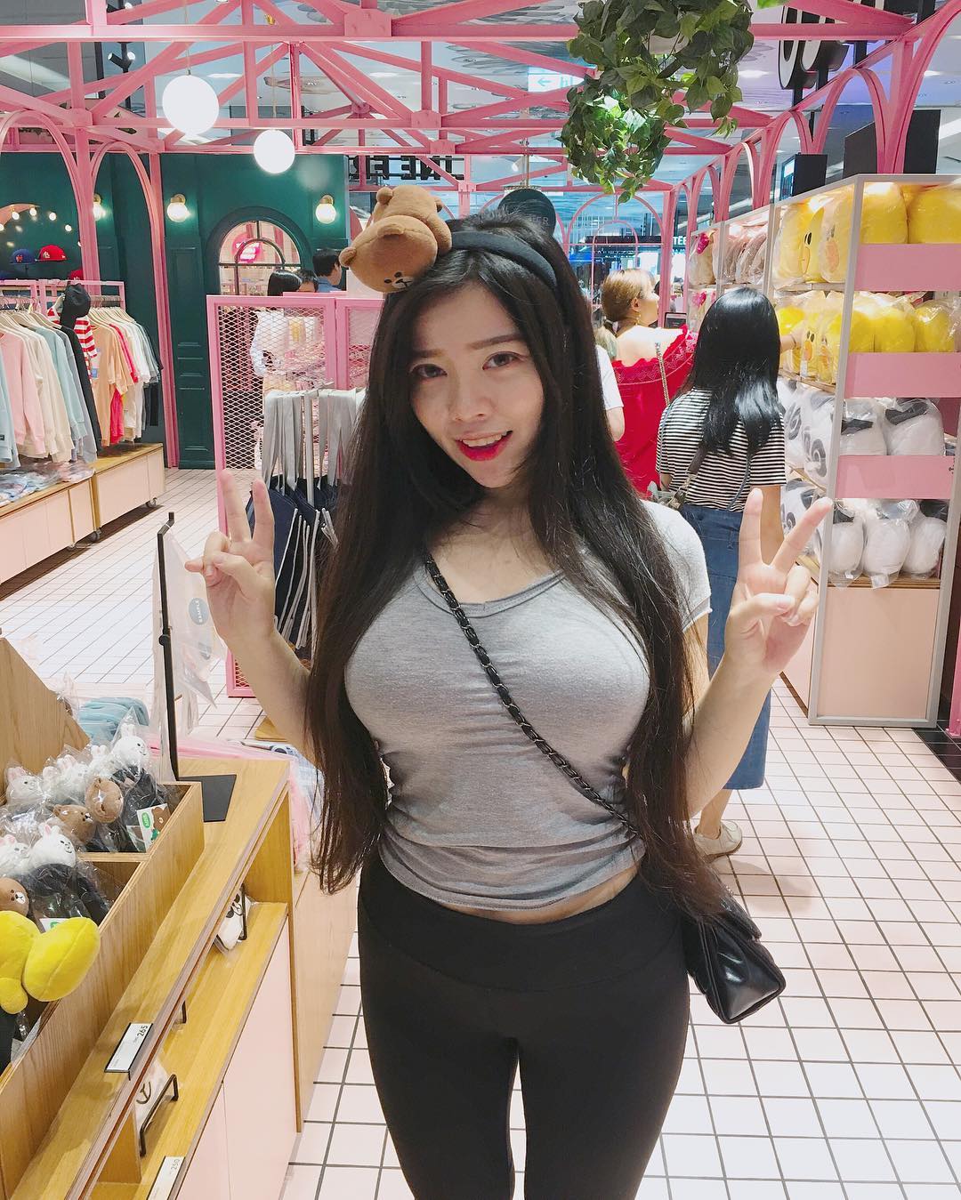 她说自己天生这么大大大～