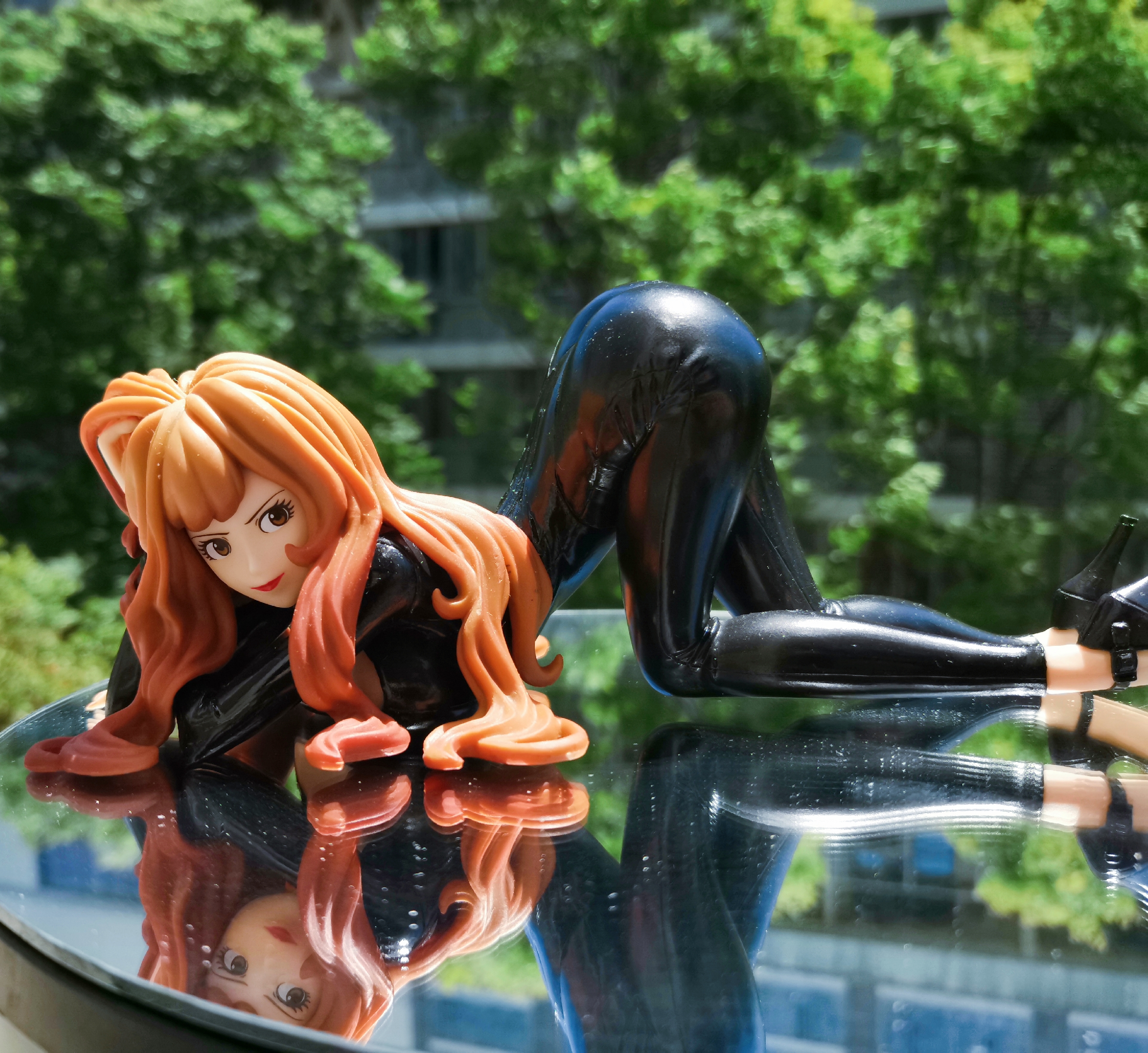 峰不二子景品皮衣撩发ver