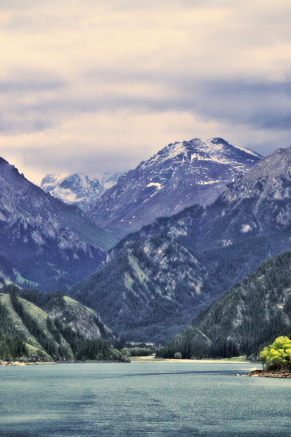 美丽的天山天池