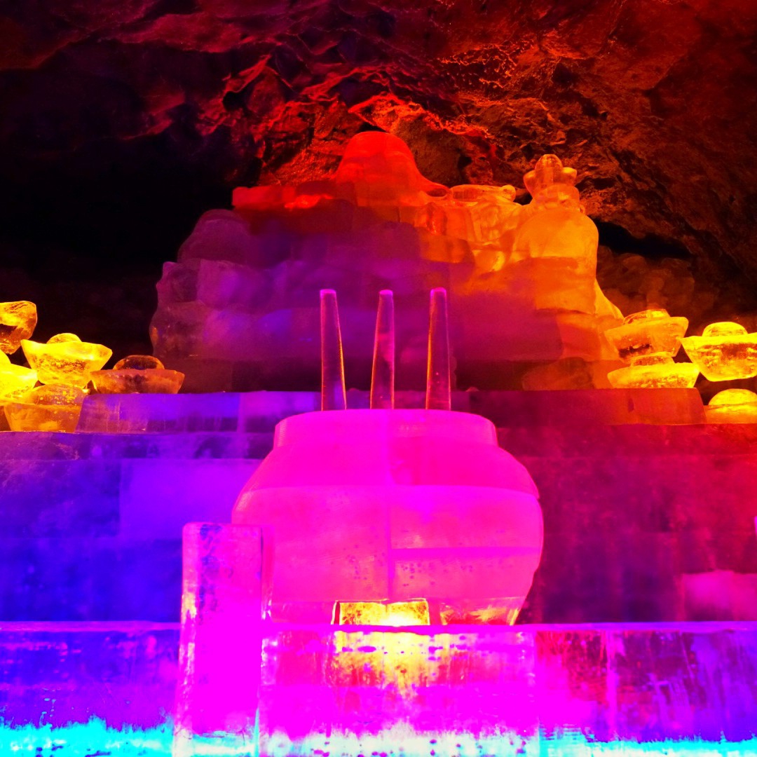 五大连池神秘水晶宫