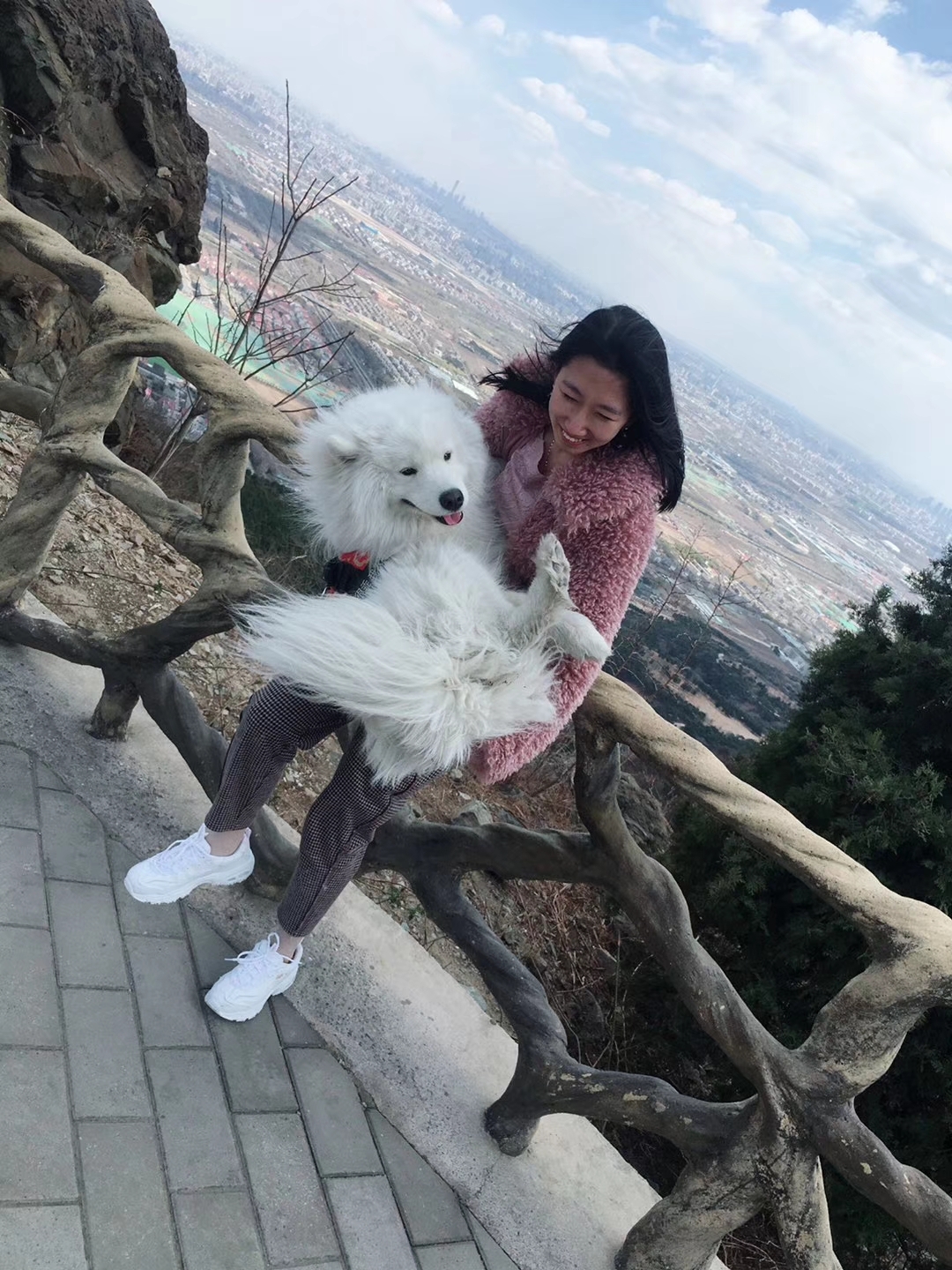 好怀念笑得像一个两百斤的傻子的时候