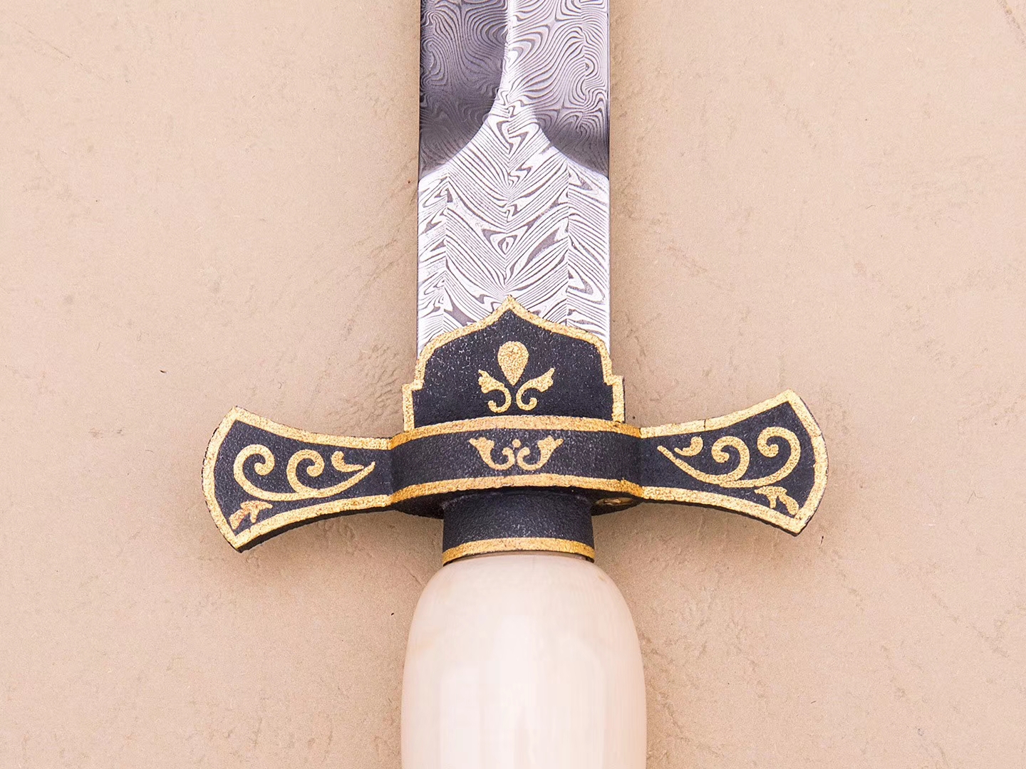 【维拉短剑】       俄罗斯刀具大师维拉基米尔全手工打造,孤品唯一.