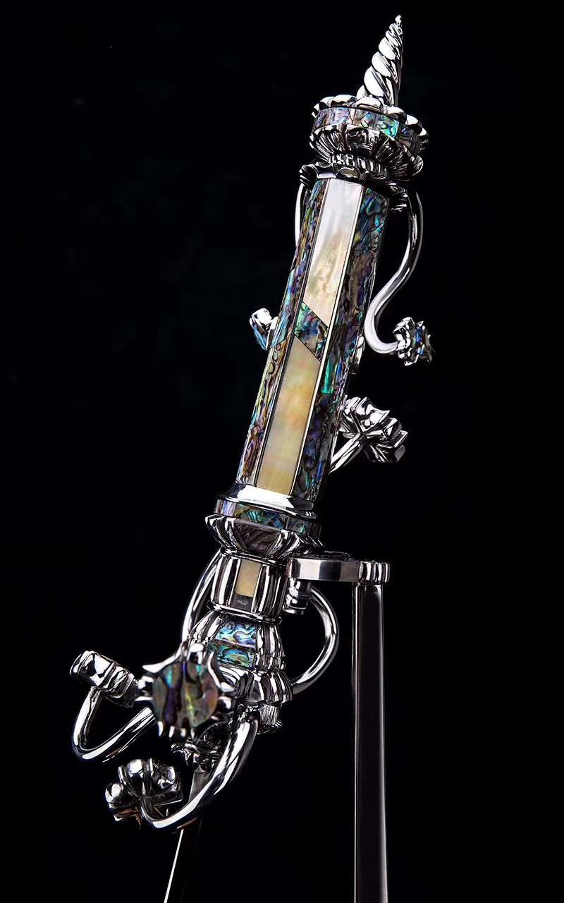 亚特兰蒂斯之剑剑如其名一位美国刀剑艺术家一生中最璀璨的杰作大师