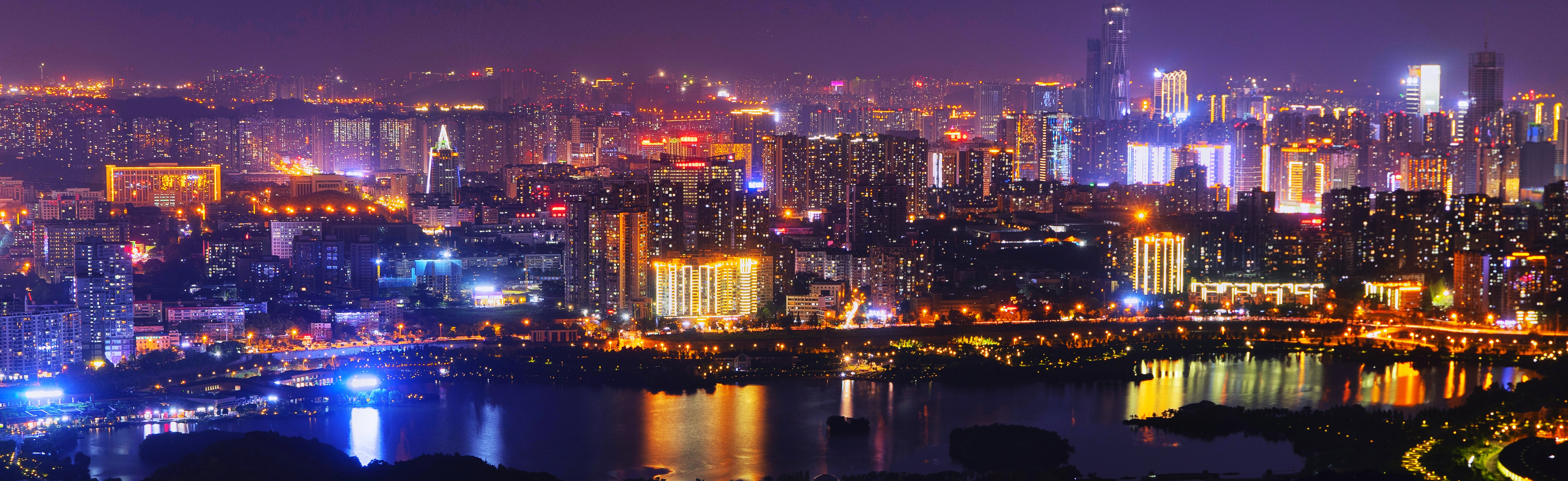 随拍长沙岳麓山夜景