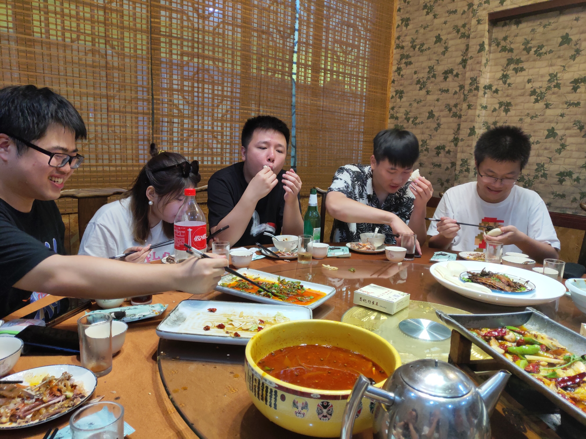 参加群聚会狗群主居然对我们做出这种事多图慎入