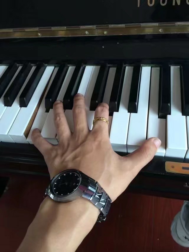 弹钢琴的手型有多重要?