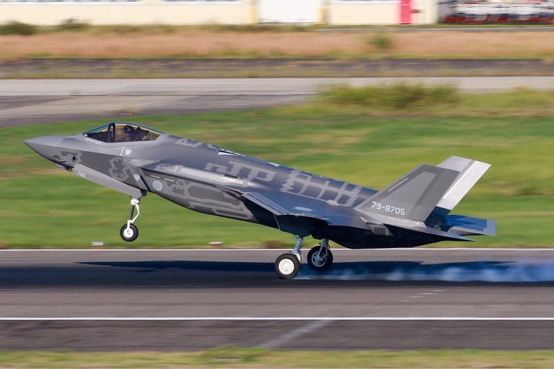 日本f3战斗机不是f22翻版找美国还是英国帮忙拿不定主意