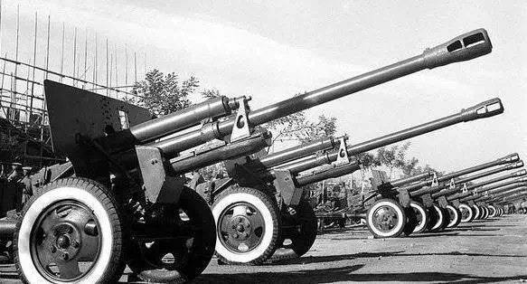 日本加式120毫米榴弹炮图片