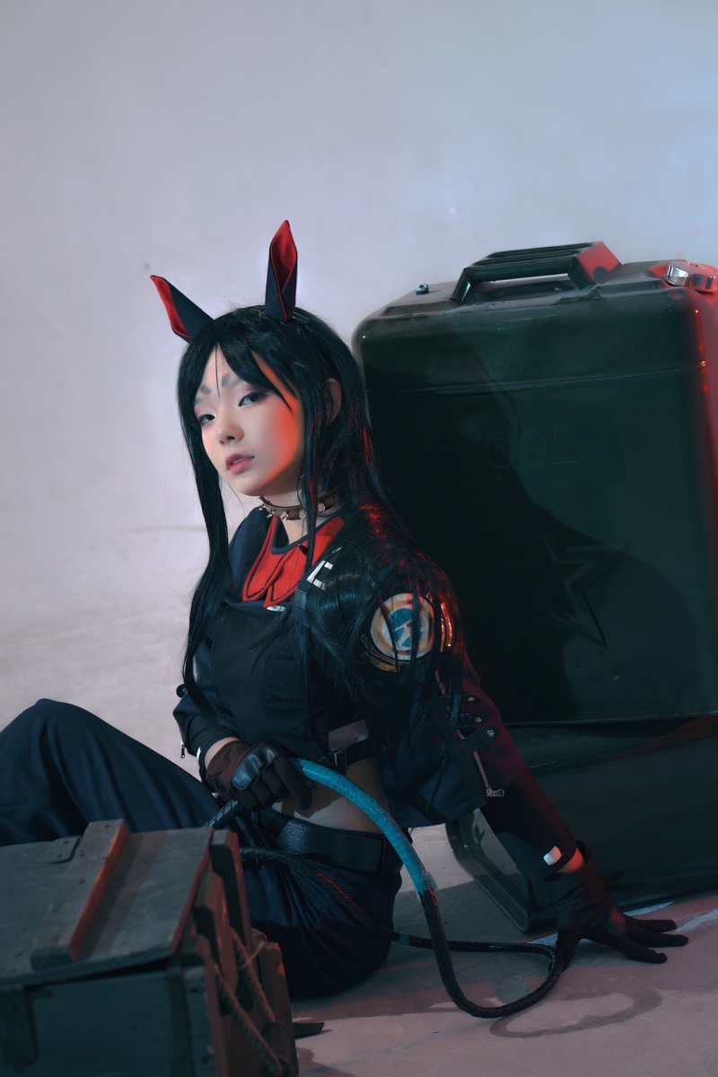 明日方舟-杜宾cos