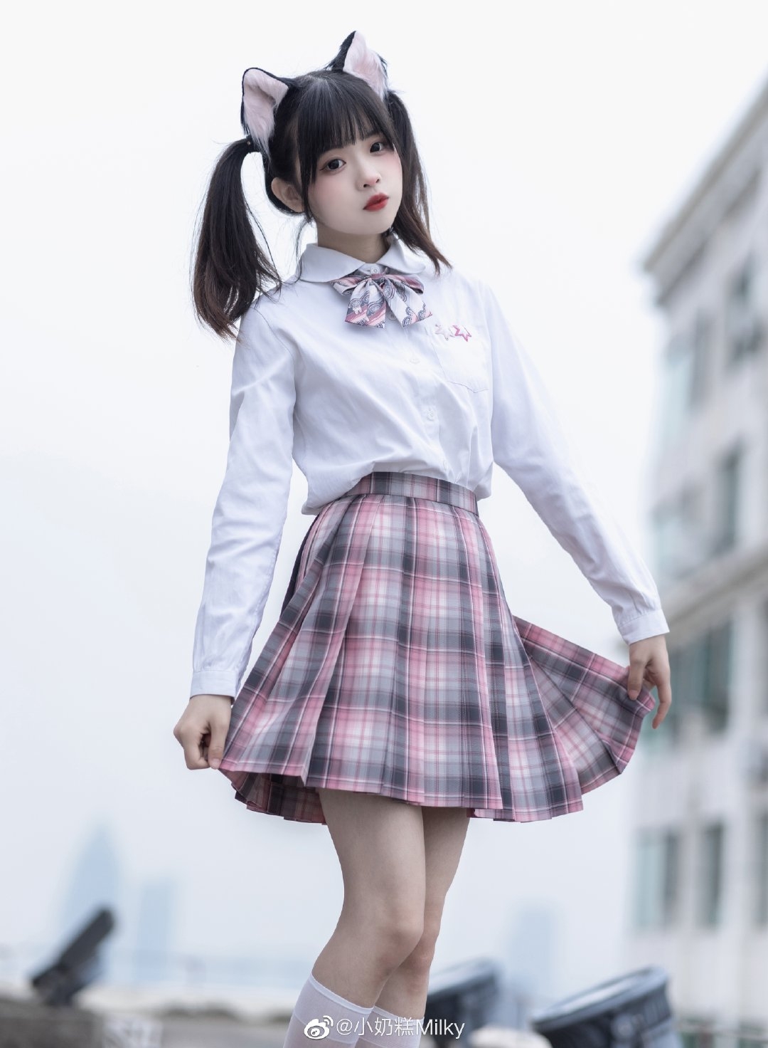 jk制服白丝马尾百褶裙来个五焦行不行