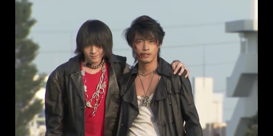 地狱兄贵出自假面骑士kabuto甲斗王